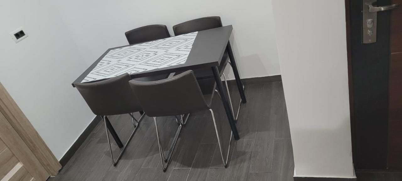 Andi 2-Apartament Băile Herculane エクステリア 写真